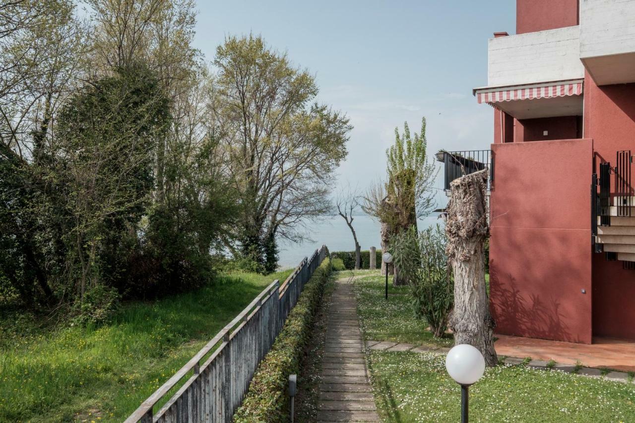 Residence Holiday Sirmione B8 Экстерьер фото